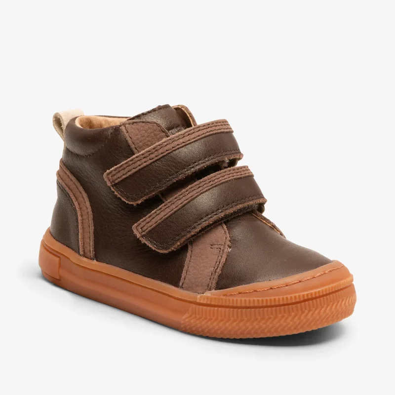 bisgaard brown leather baby shoes