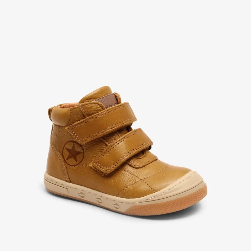 bisgaard juno mustard yellow baby shoes