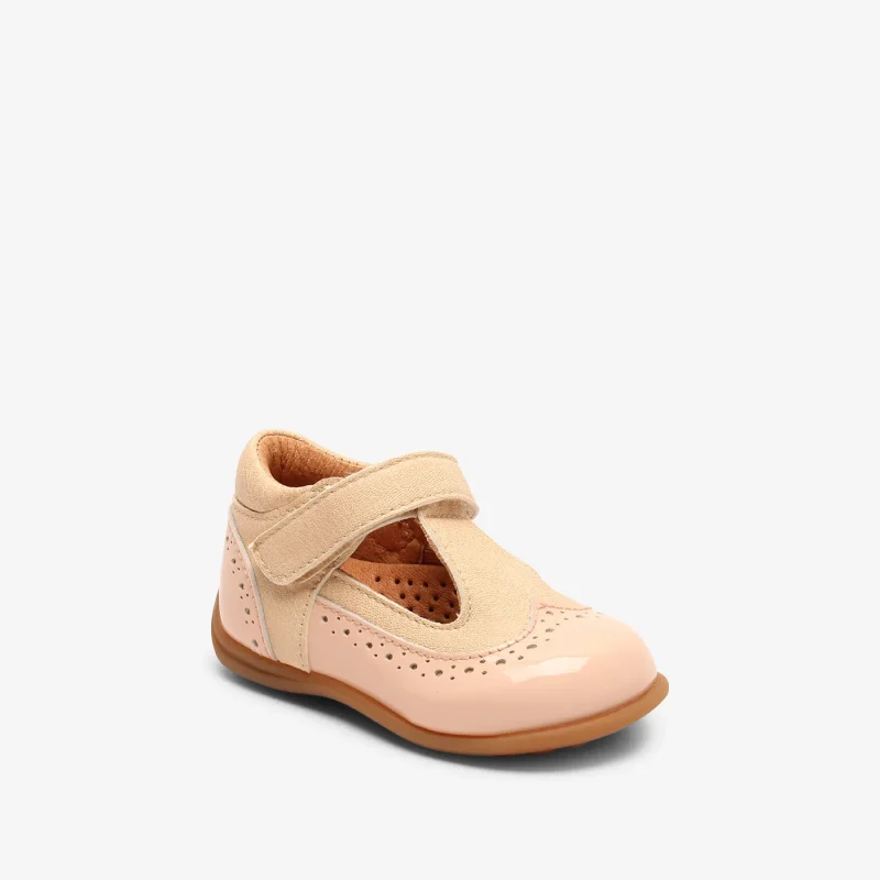 bisgaard rae beige patent shoes