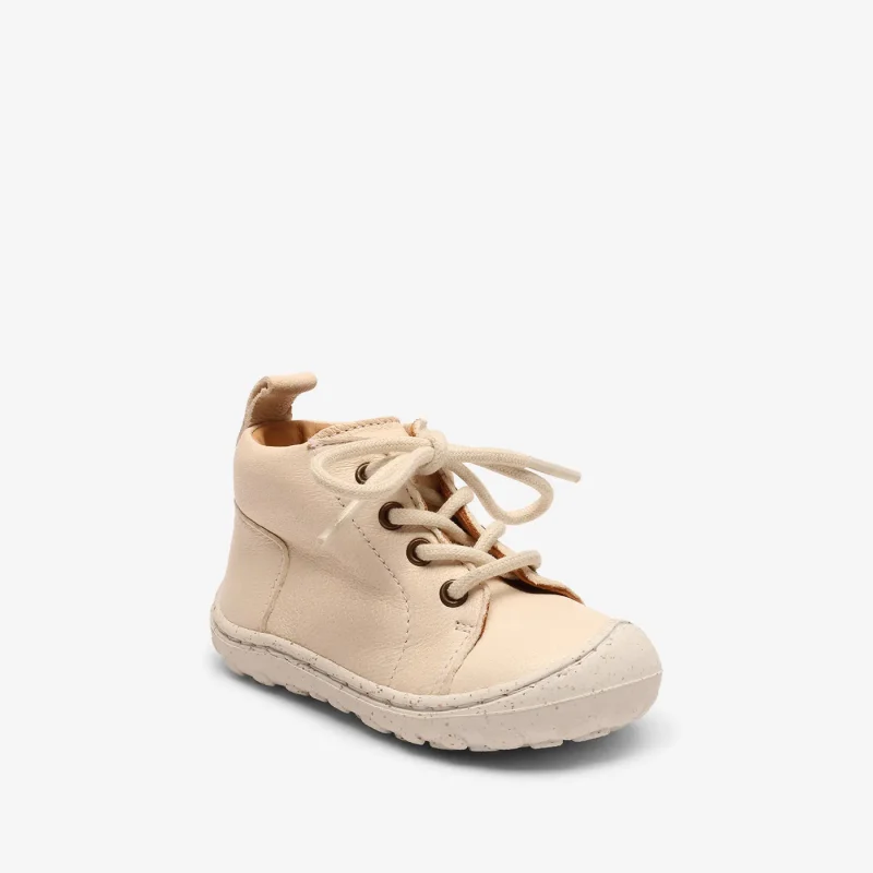 bisgaard sara l white comfort shoes